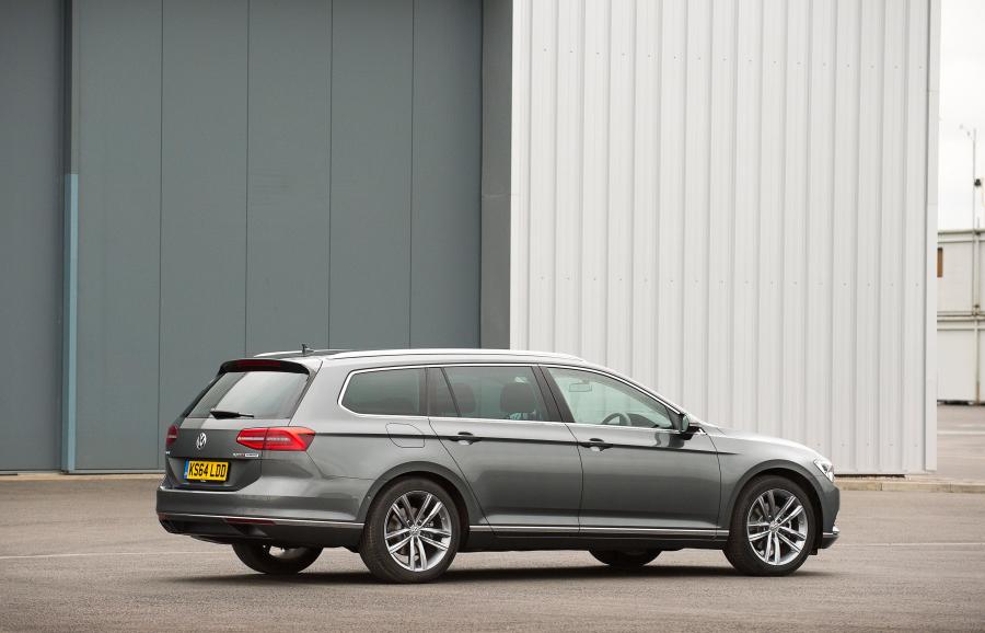  Volkswagen Passat Estate GT 2015 года  (фото 21 из 23)